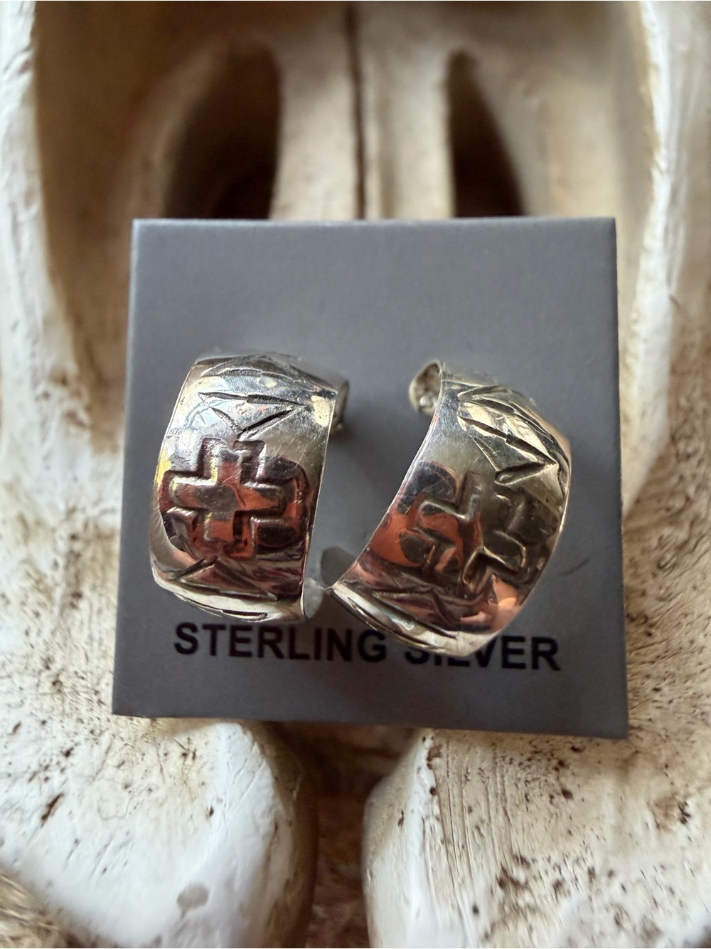 Navajo handmade Sterling Silver Patterned Hoop Earrings - Silver